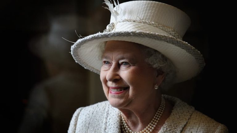Rockers mourn the death of Queen Elizabeth